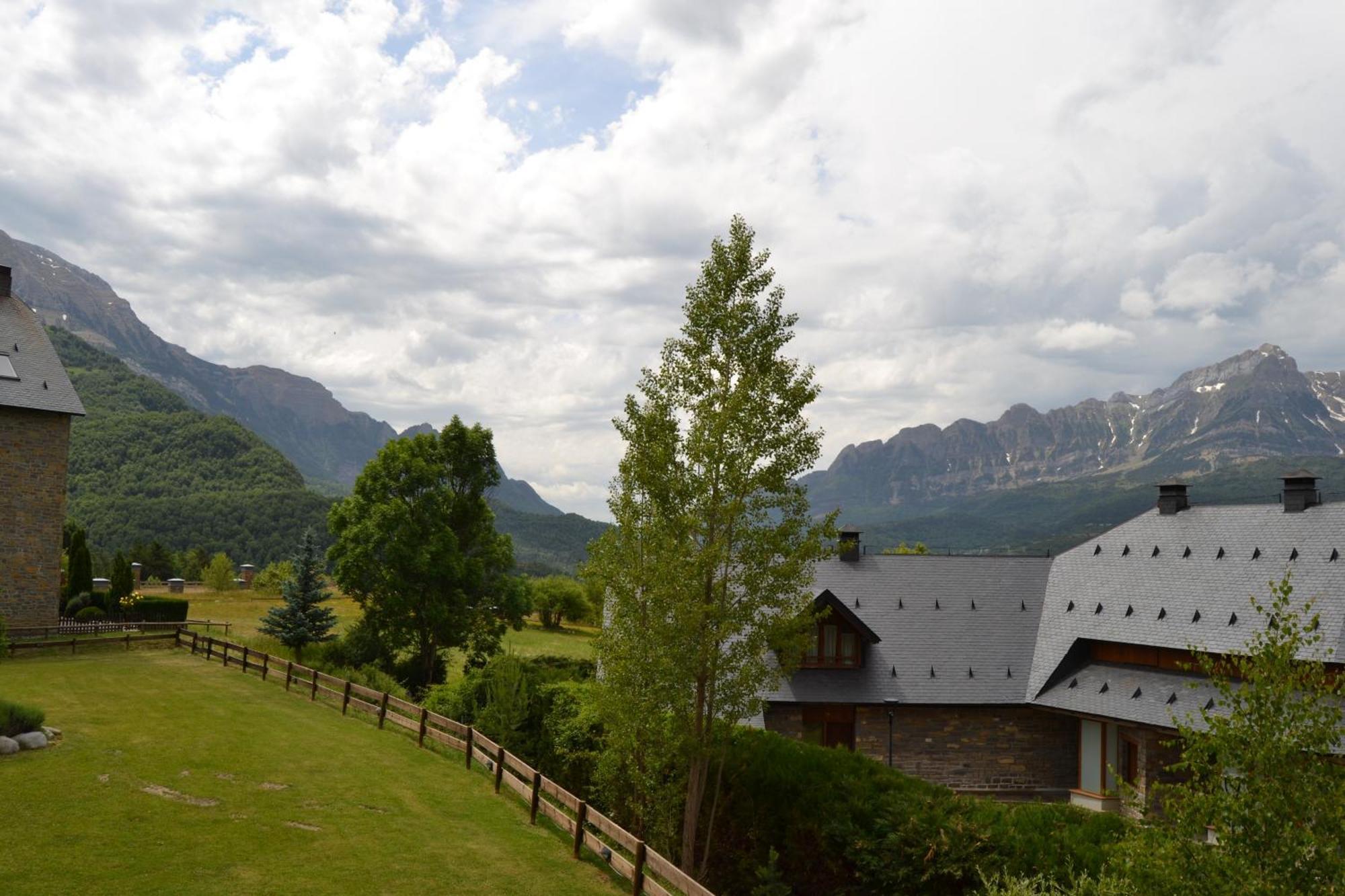 Ventanal De Saras Petfriendly Garaje Trastero Y Chimenea - Arafita Apartamentos Panticosa Kültér fotó